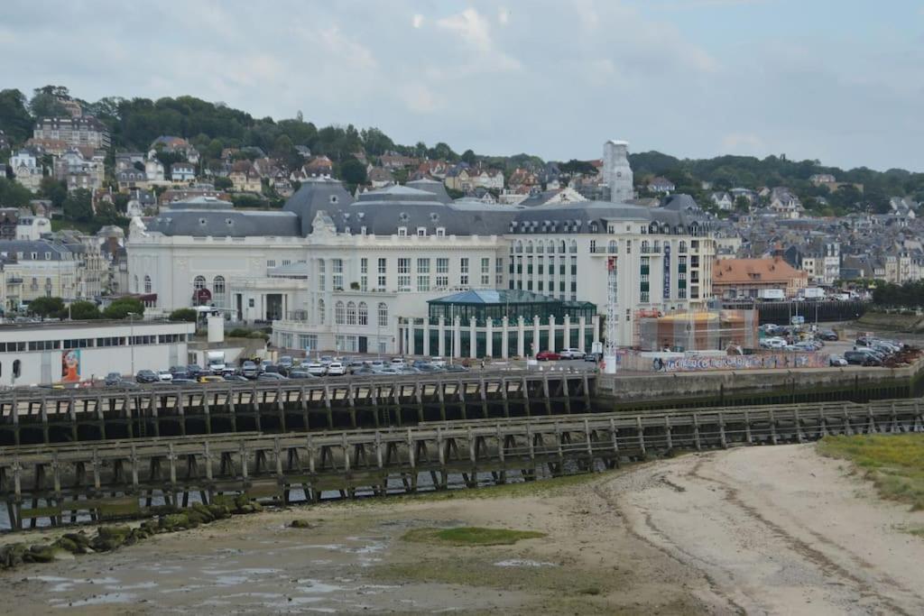 Mini-Duplex Cosy Avec Magnifique Vue Mer Deauville Bagian luar foto